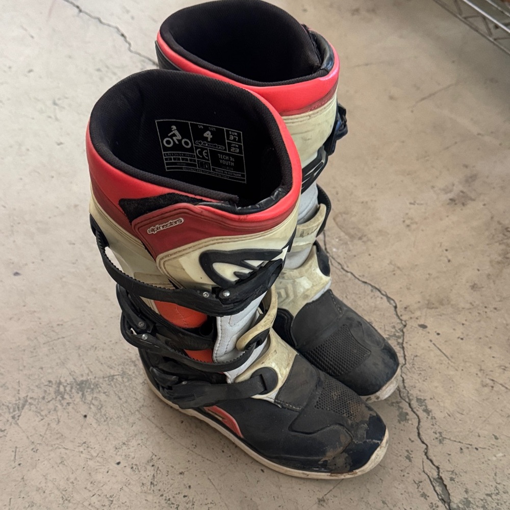 Alpinestars Kids Motocross Boots in Black, Red, White